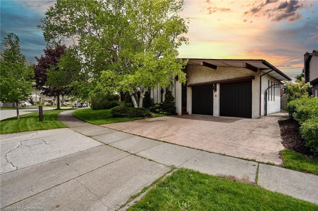 6 Audubon Street N Property Photo 1