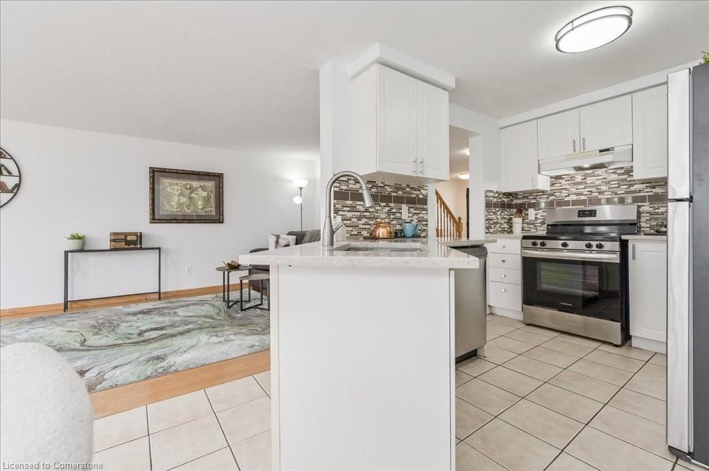22 Robertson Street Property Photo 15
