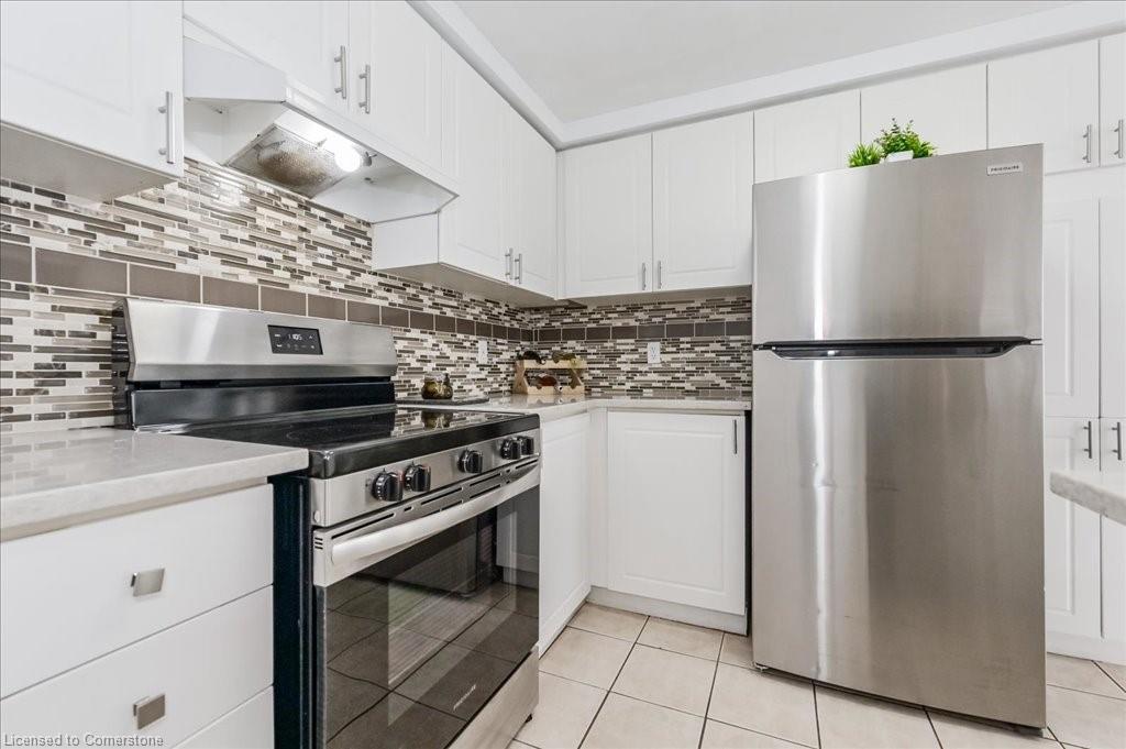 22 Robertson Street Property Photo 17