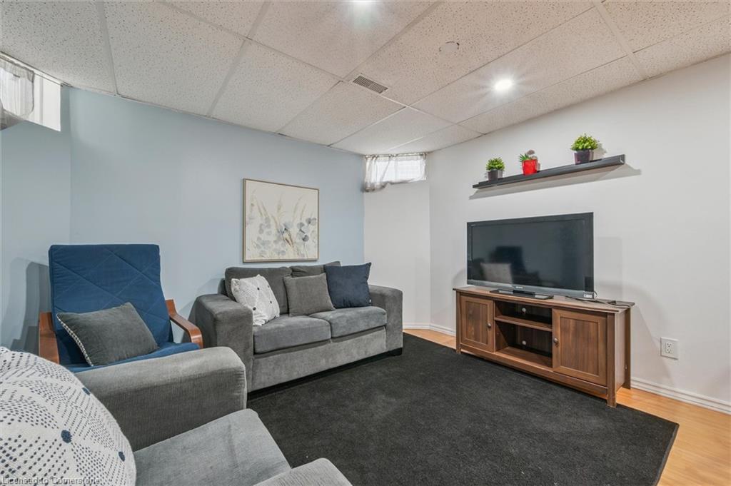 224 Pineland Court Property Photo 21
