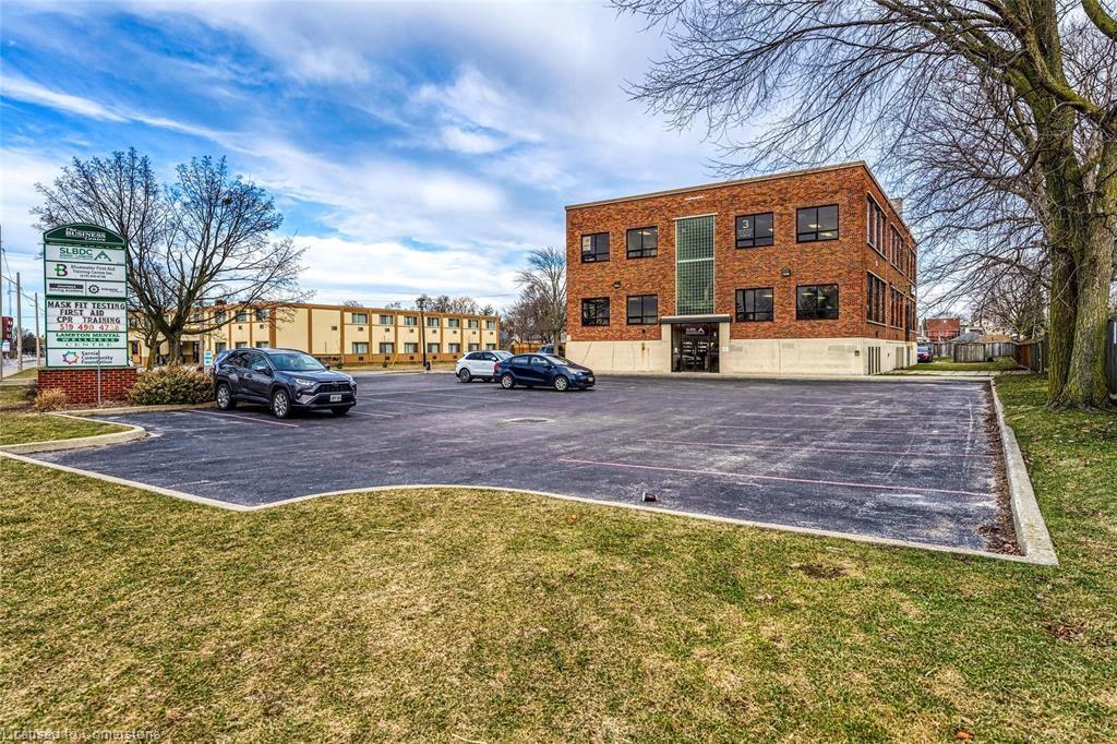 109 Durand Street Property Photo 5