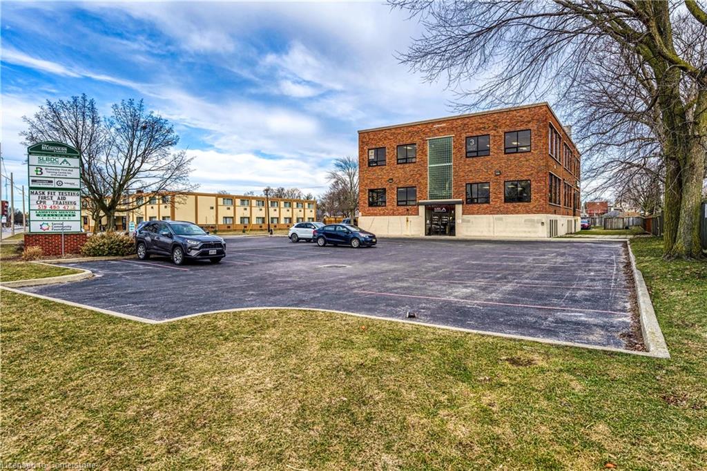 109 Durand Street Property Photo 5