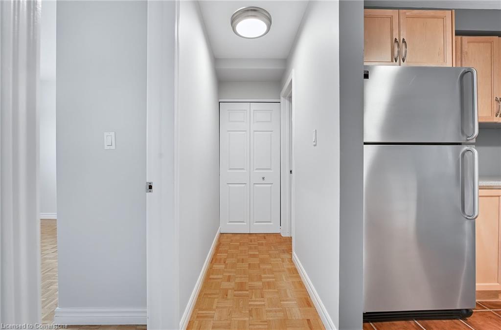 708-8 Woodman Drive S Property Photo 15