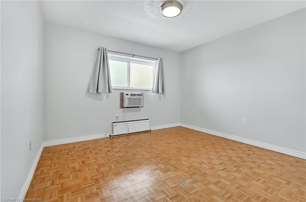708-8 Woodman Drive S Property Photo 20