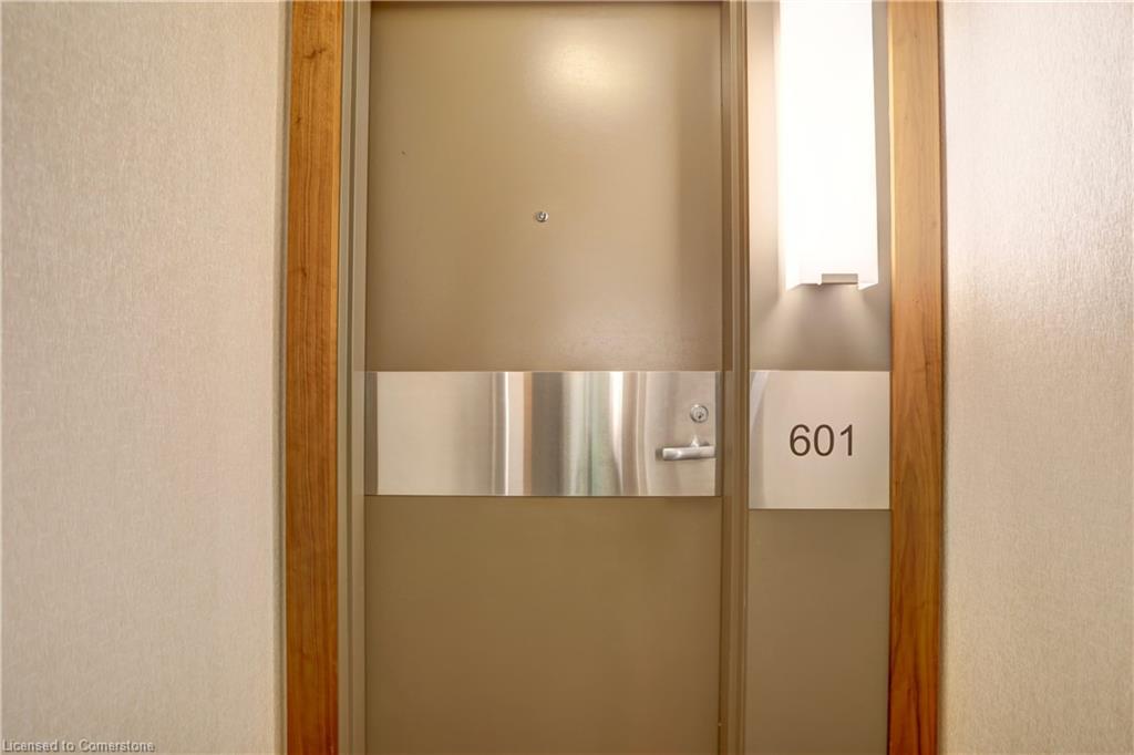 601-3500 Lakeshore Road W Property Photo 4