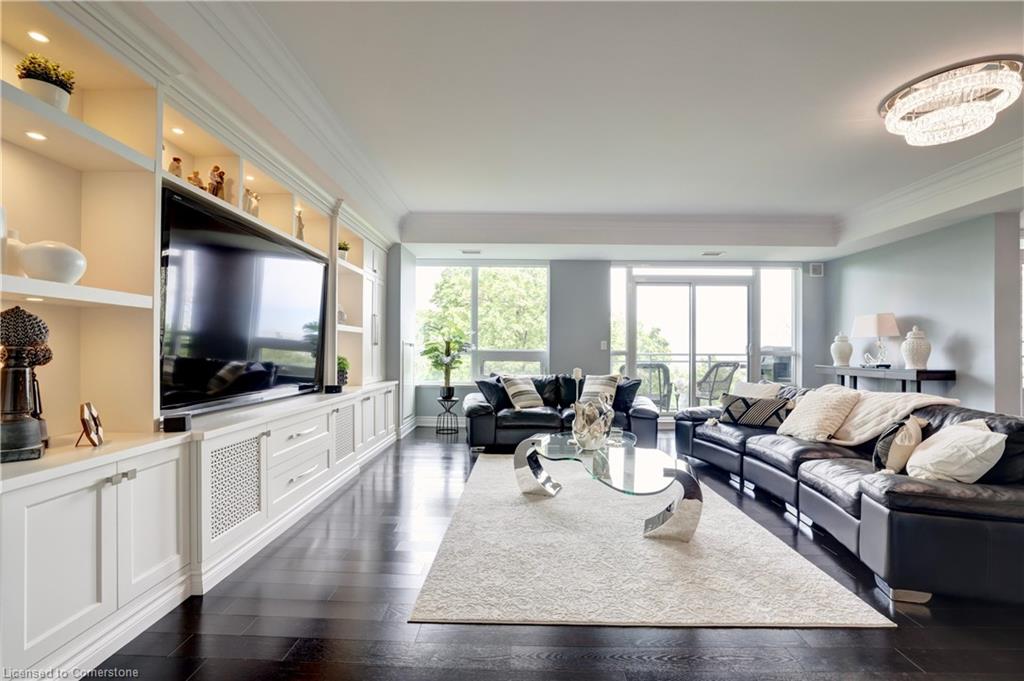 601-3500 Lakeshore Road W Property Photo 6