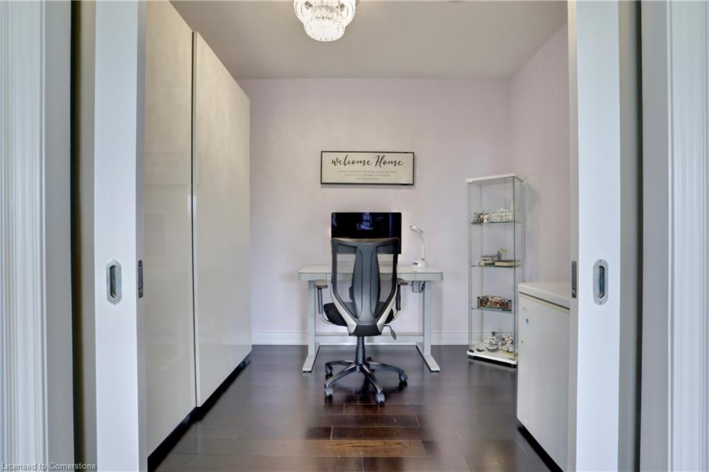 601-3500 Lakeshore Road W Property Photo 12