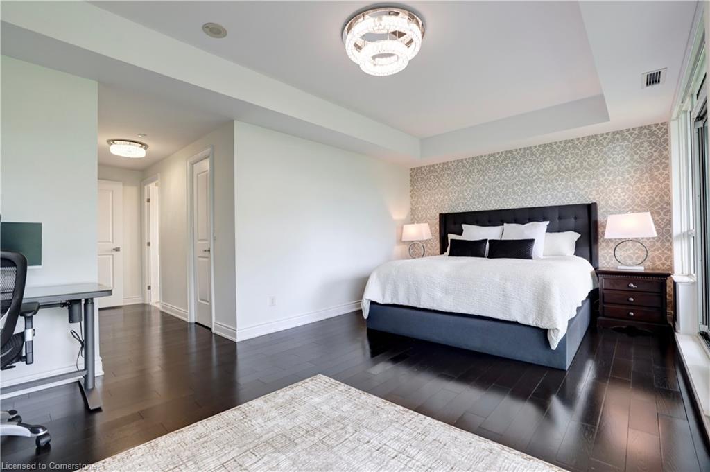 601-3500 Lakeshore Road W Property Photo 13