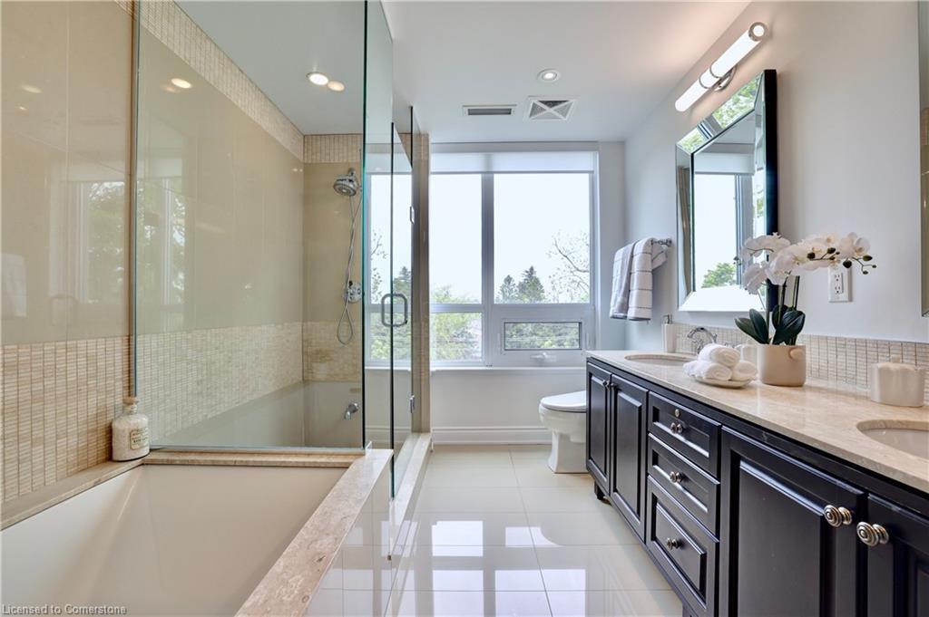 601-3500 Lakeshore Road W Property Photo 15