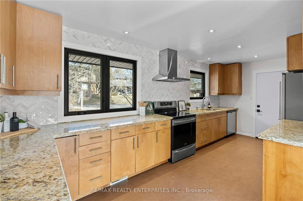 75 Robinhood Drive Property Photo 11