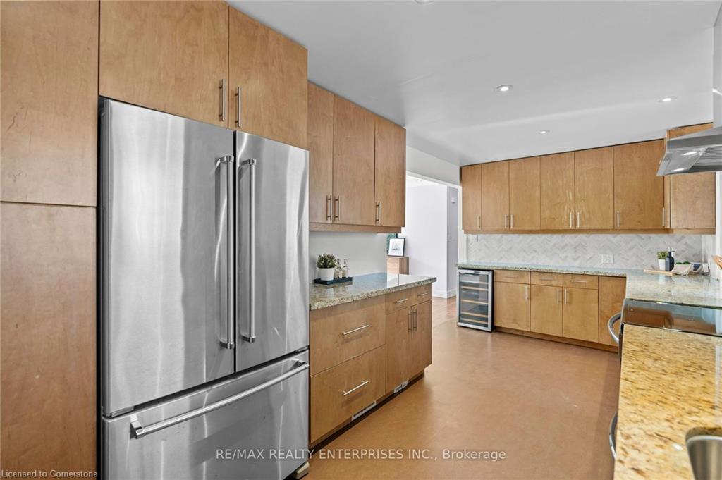75 Robinhood Drive Property Photo 13