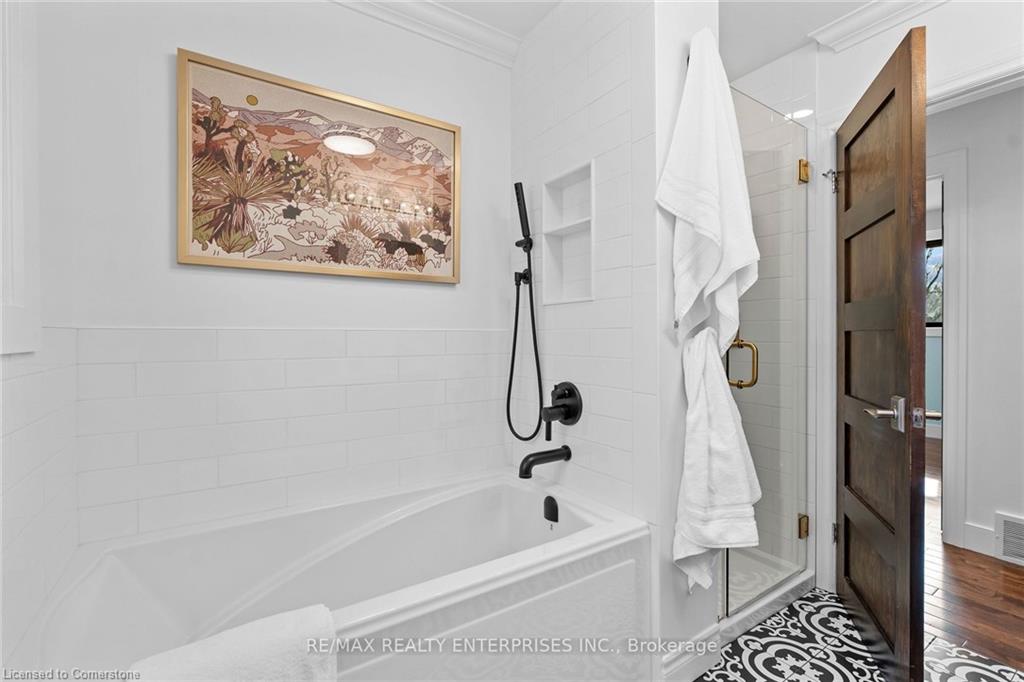 75 Robinhood Drive Property Photo 15