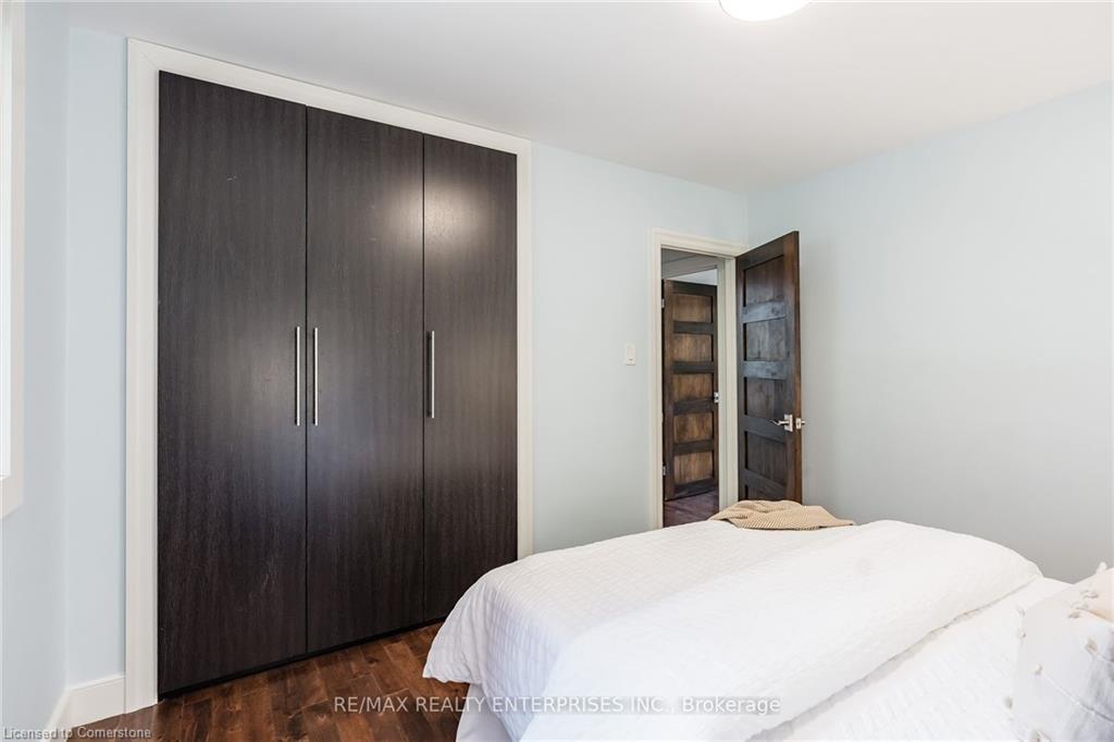 75 Robinhood Drive Property Photo 20