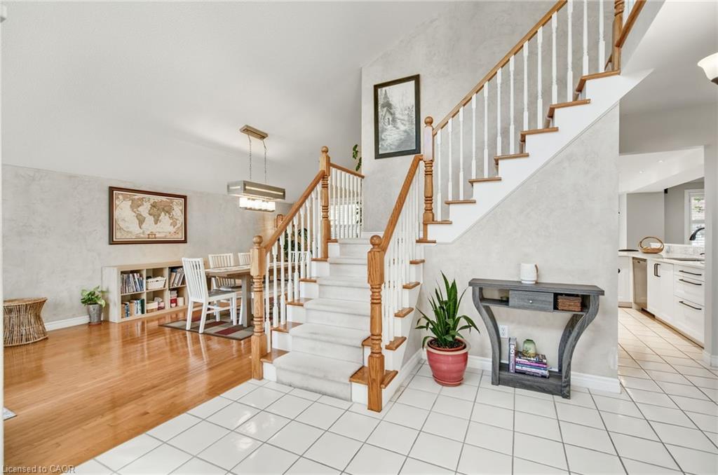 205 Portage Lane Property Photo 5