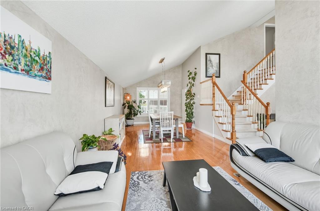 205 Portage Lane Property Photo 8