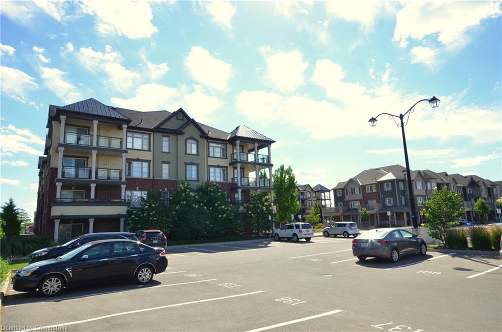 319-3060 Rotary Way Property Photo 2