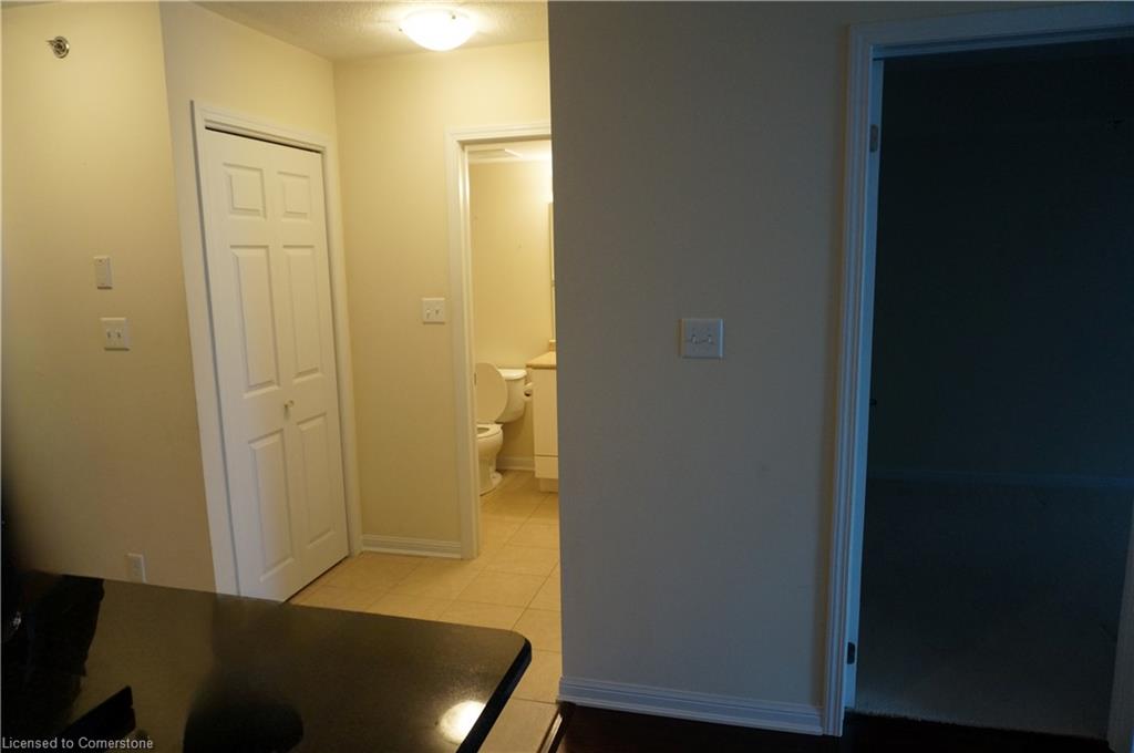 319-3060 Rotary Way Property Photo 5