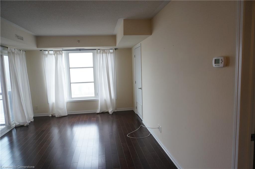 319-3060 Rotary Way Property Photo 6