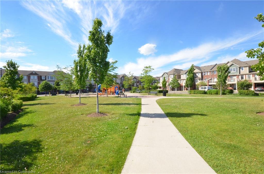 319-3060 Rotary Way Property Photo 10