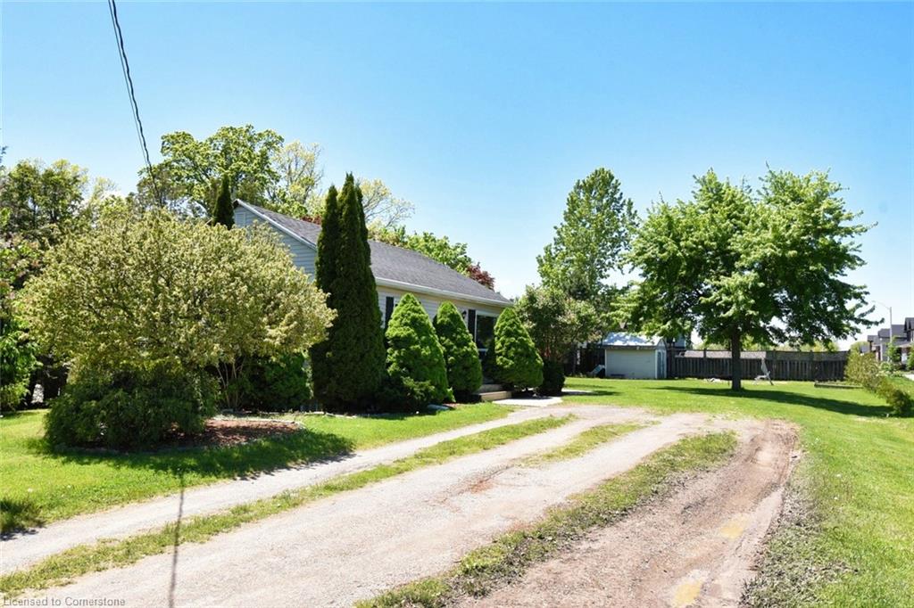 3674 Campden Road Property Photo 3