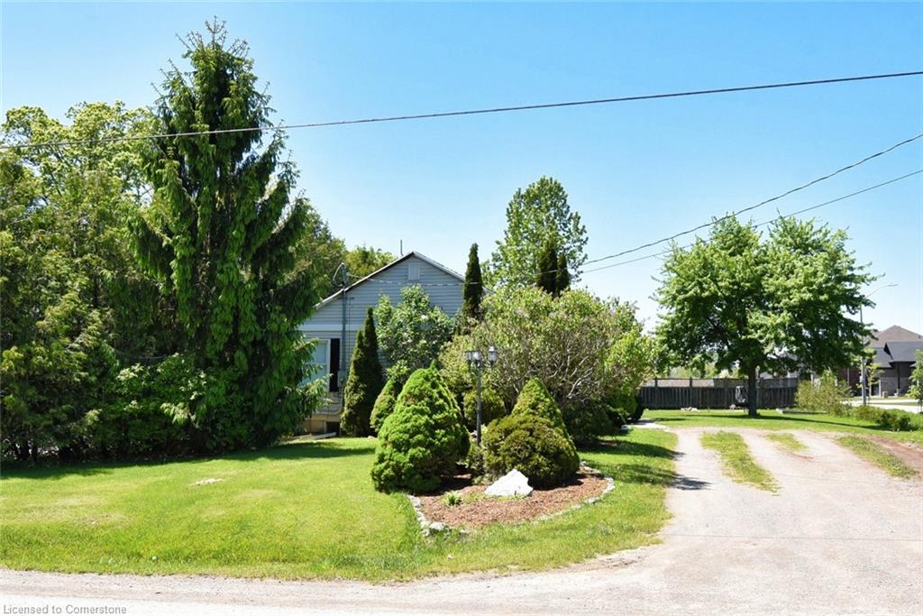3674 Campden Road Property Photo 4