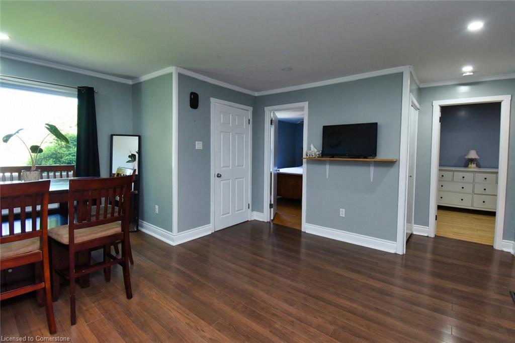 3674 Campden Road Property Photo 8