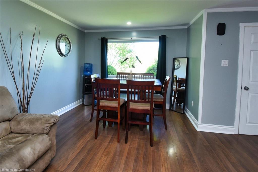 3674 Campden Road Property Photo 11