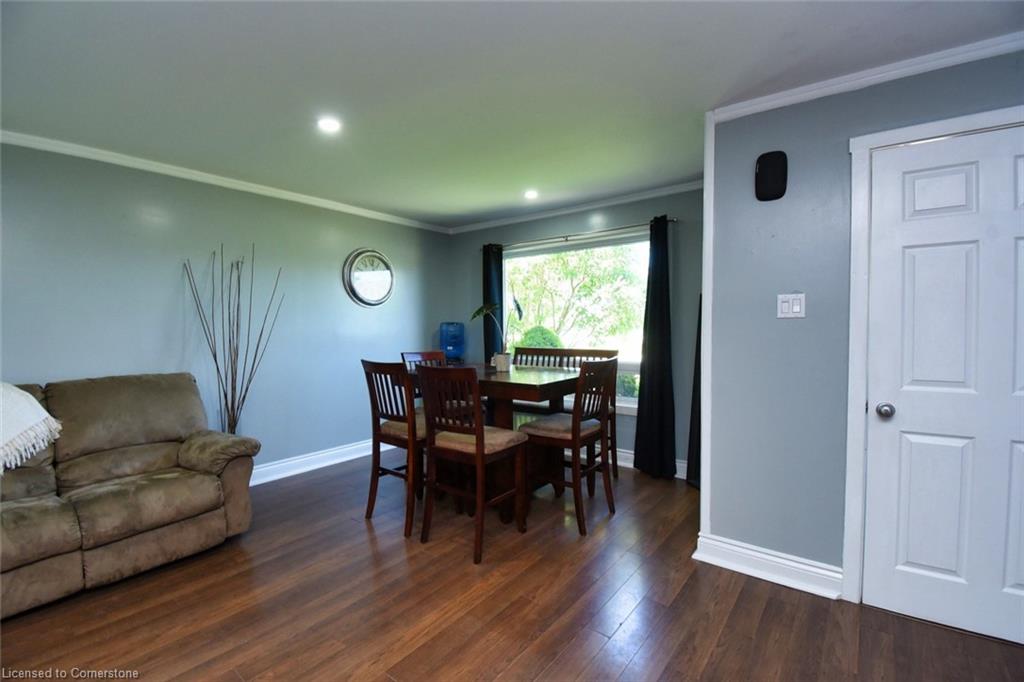3674 Campden Road Property Photo 12