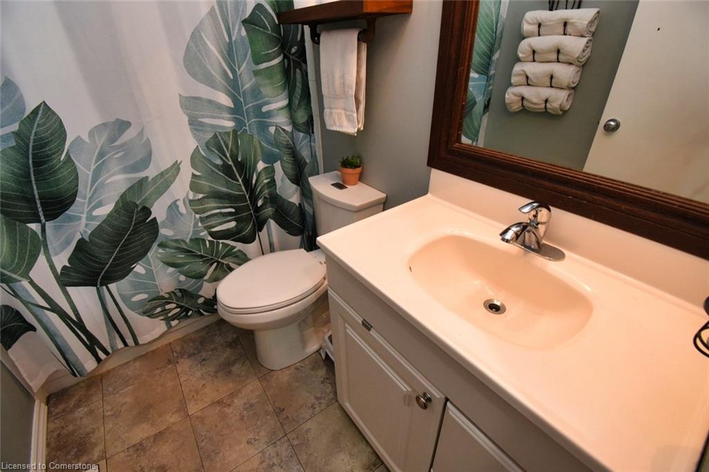 3674 Campden Road Property Photo 21