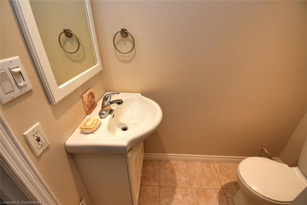 3674 Campden Road Property Photo 23