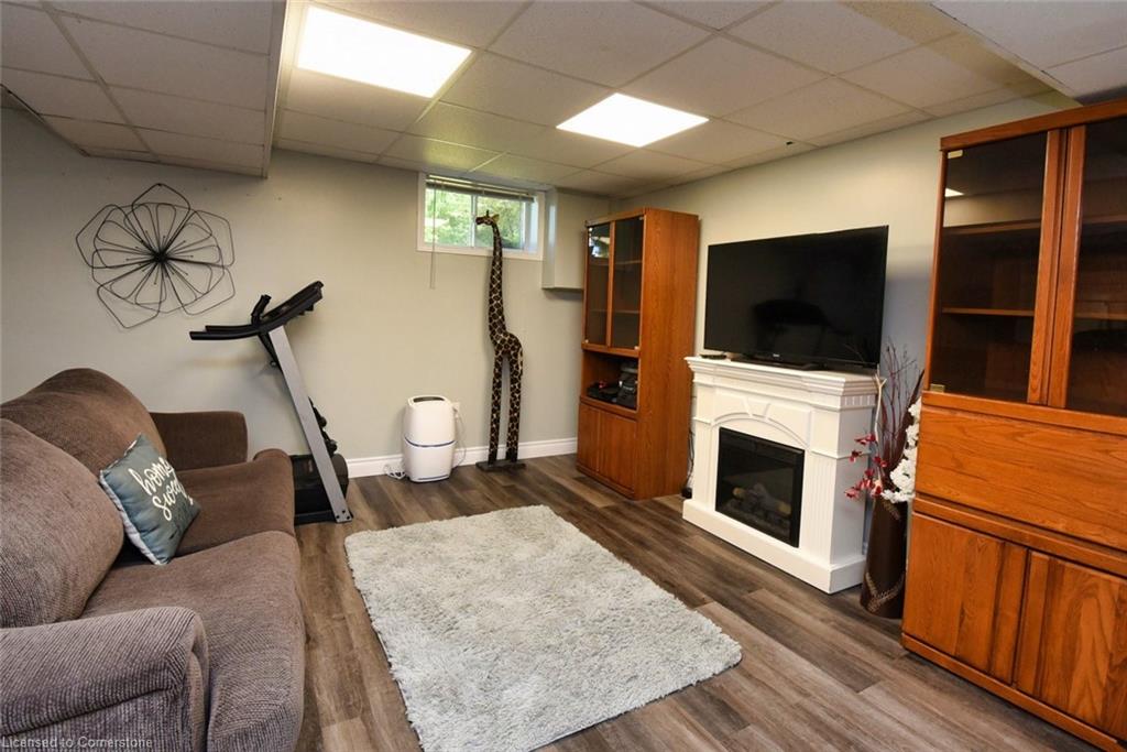 3674 Campden Road Property Photo 25