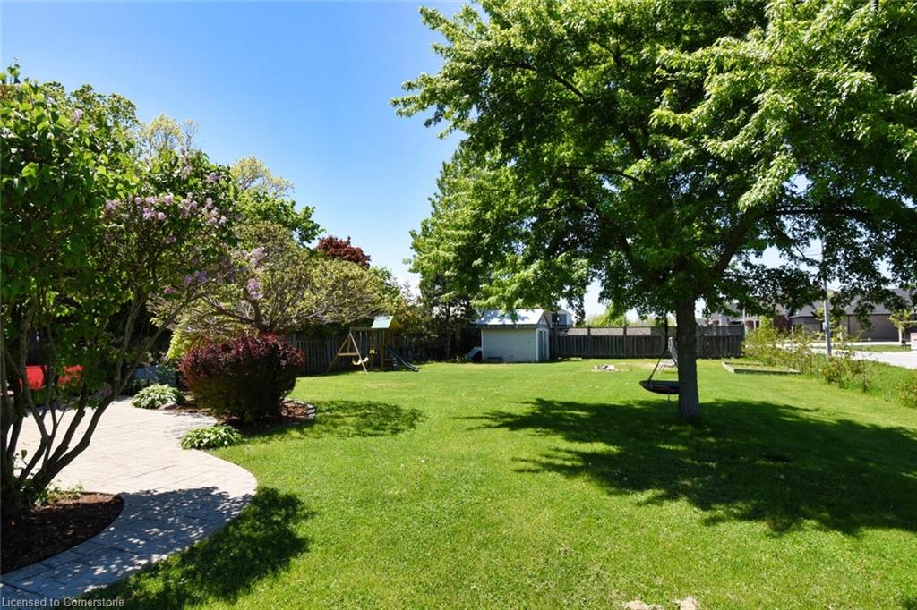 3674 Campden Road Property Photo 40