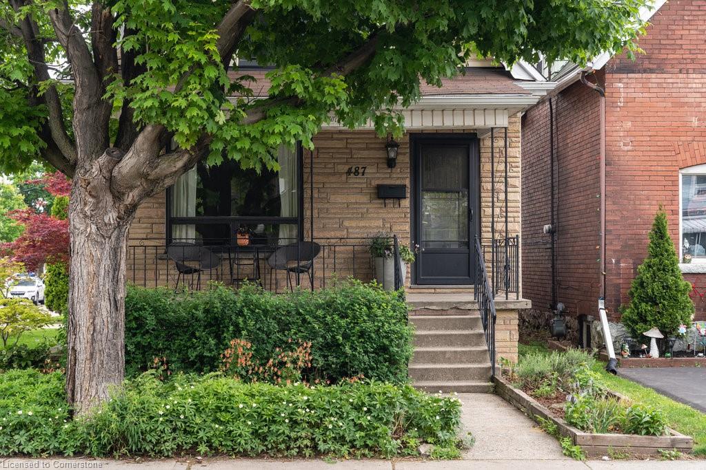 487 Dunsmure Road Property Photo 1
