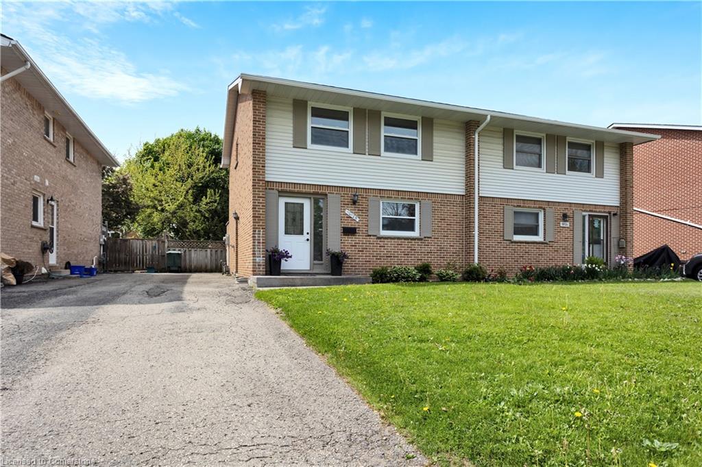 1012b Nesbitt Crescent S Property Photo 1