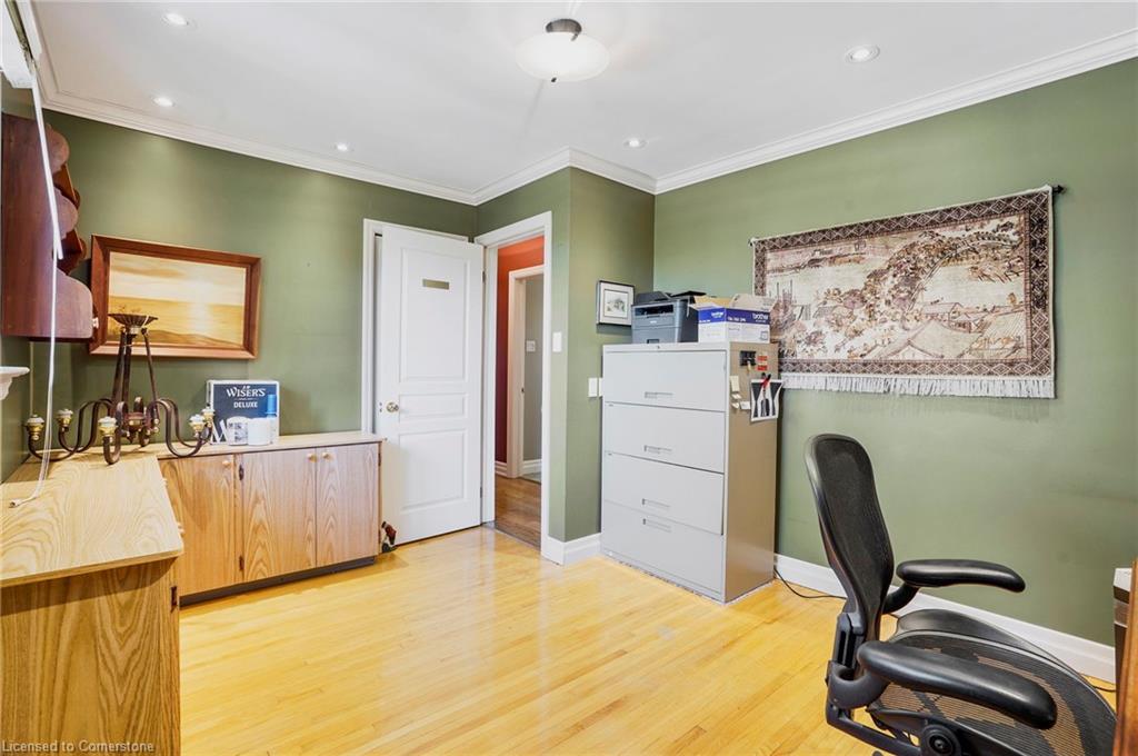 2399 Golf Club Road Property Photo 11