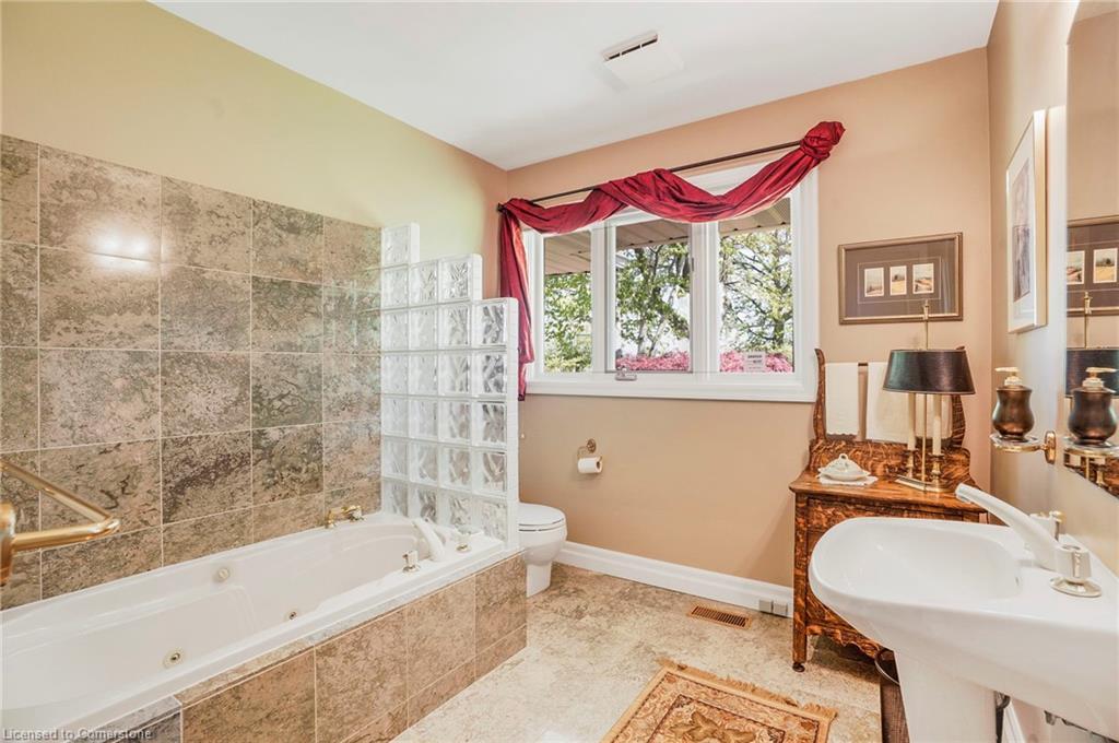 2399 Golf Club Road Property Photo 14