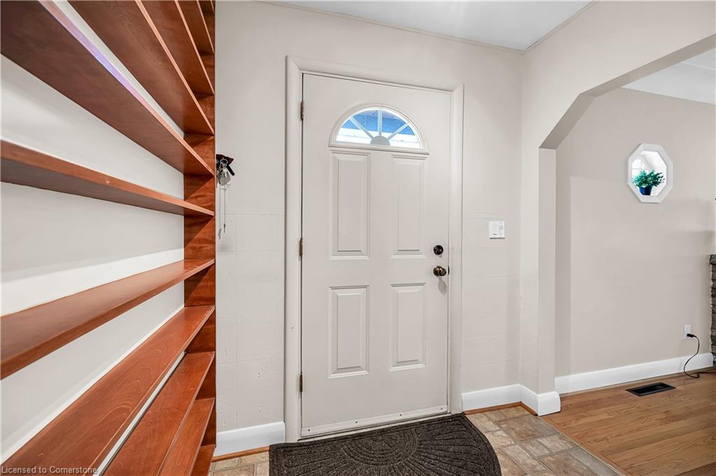 192 Ewen Road Property Photo 3