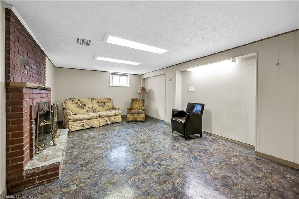 192 Ewen Road Property Photo 29
