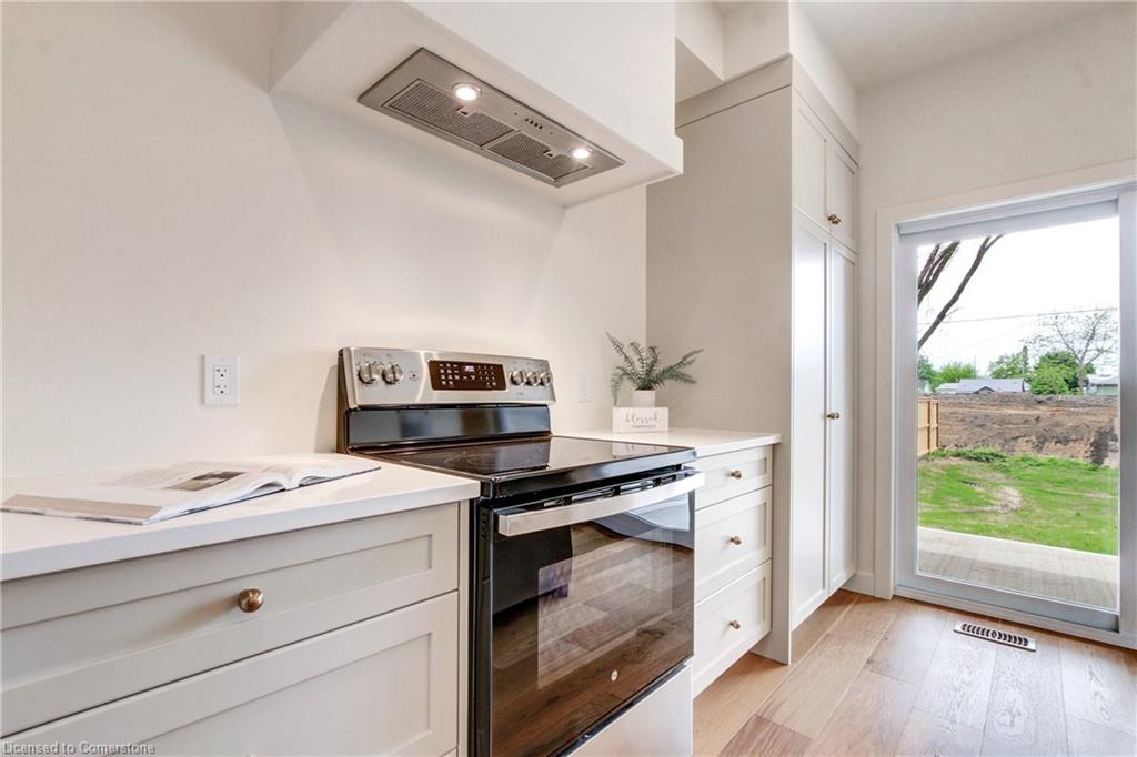 204 William Street Property Photo 9