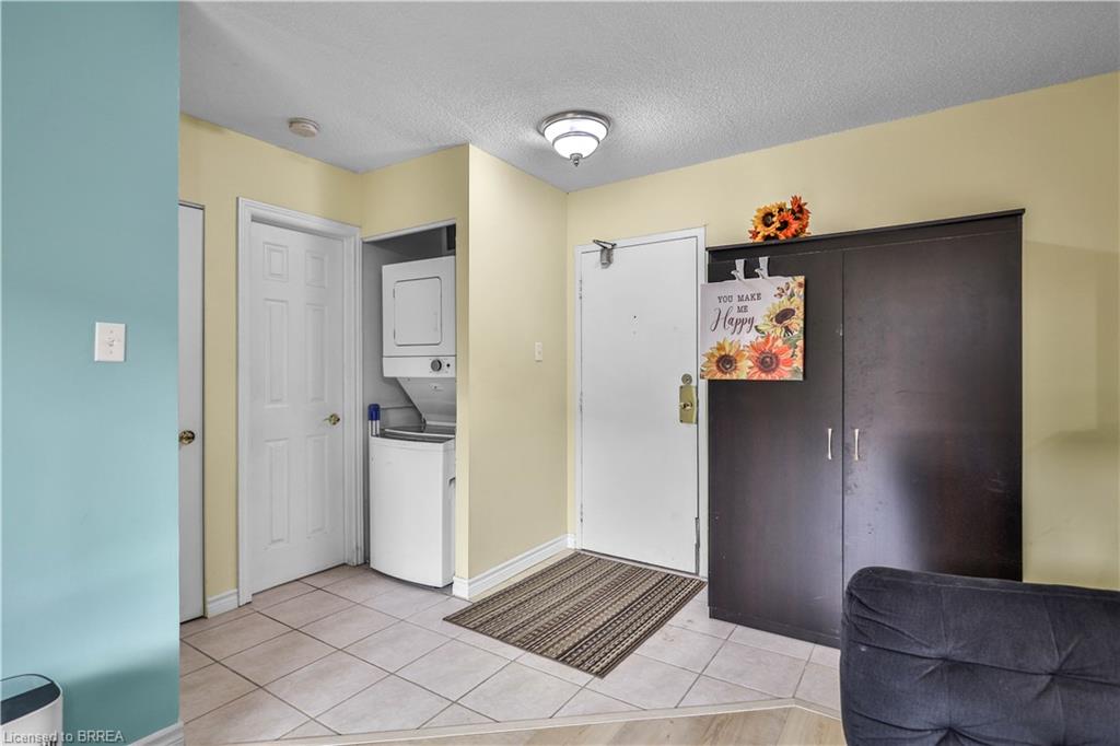 104-793 Colborne Street E Property Photo 2