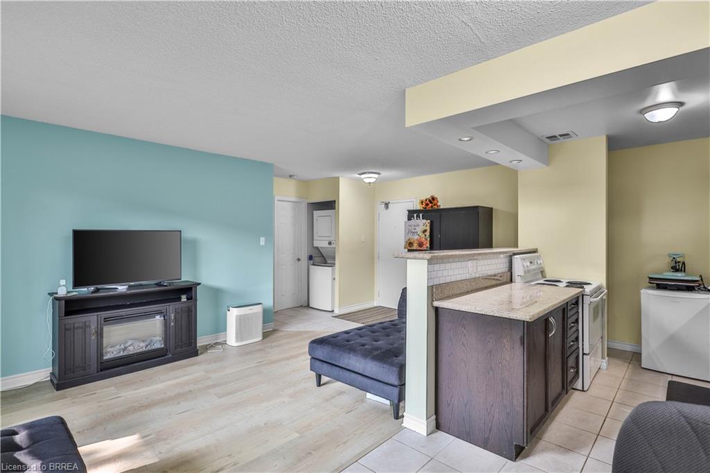 104-793 Colborne Street E Property Photo 4