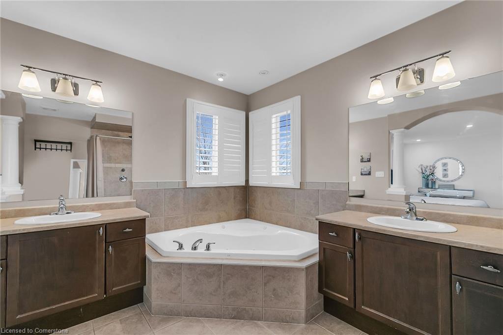 956 Banffshire Court Property Photo 25
