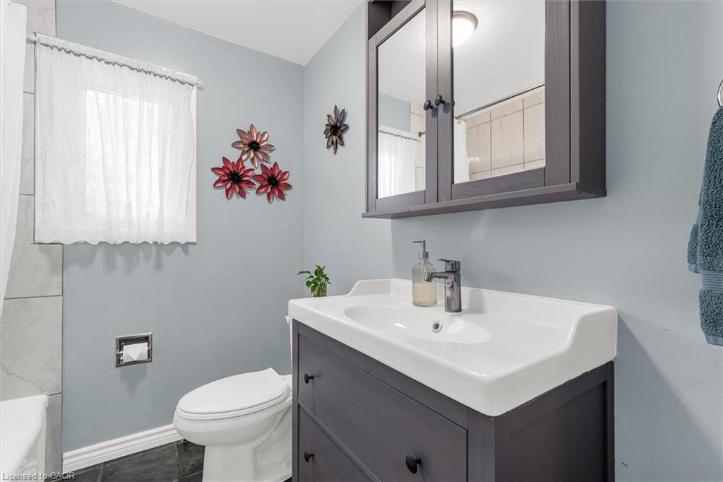 D-2101 Meadowbrook Road Property Photo 4