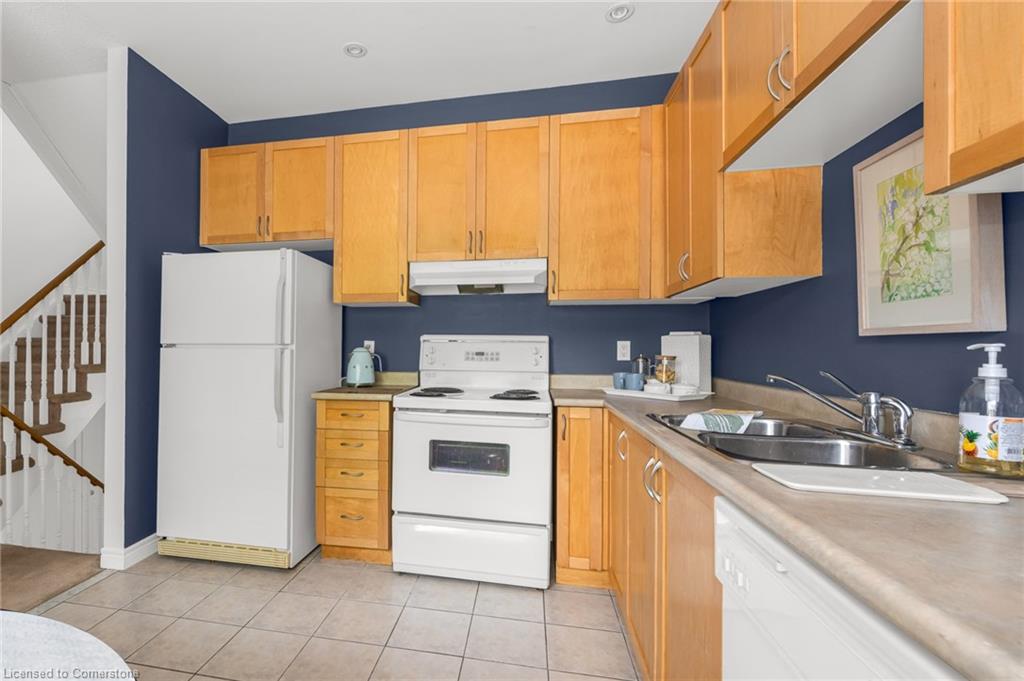 6-100 Beddoe Drive Property Photo 5