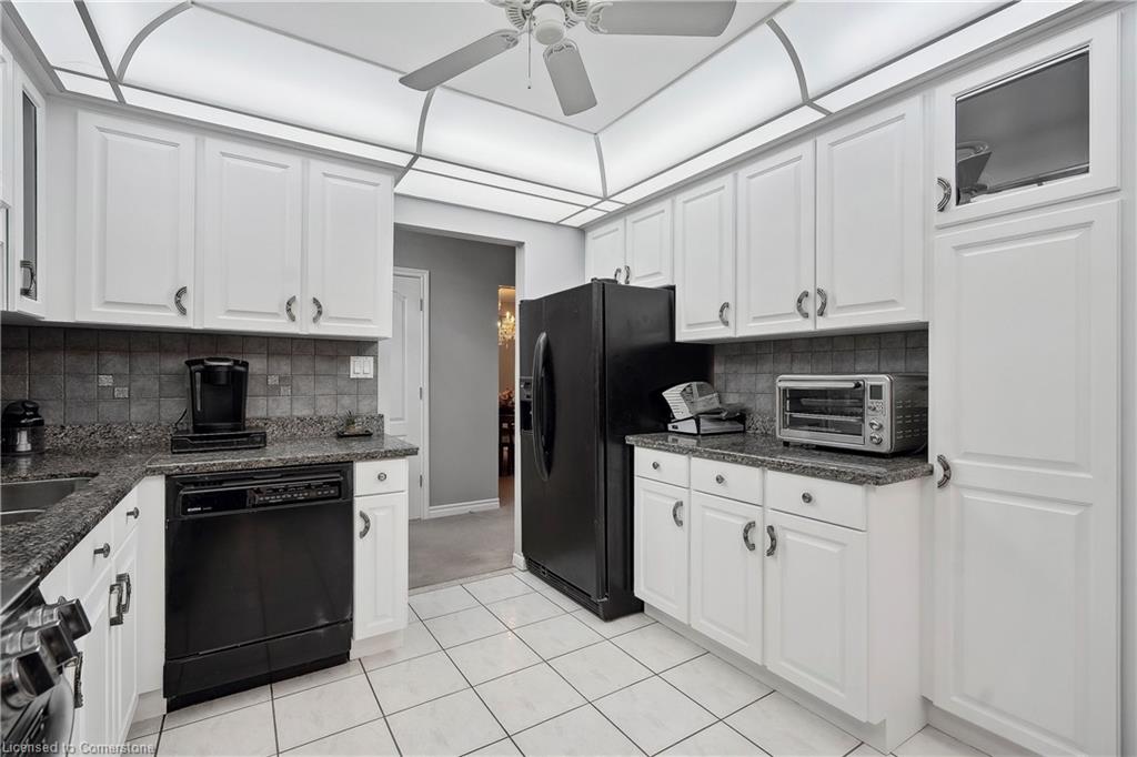 1045 Dowland Crescent Property Photo 16