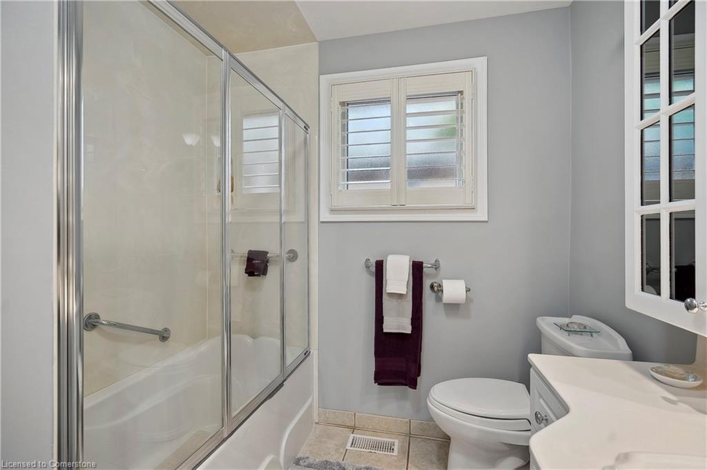 1045 Dowland Crescent Property Photo 19