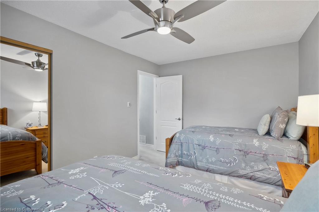 1045 Dowland Crescent Property Photo 27