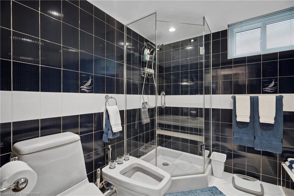 1045 Dowland Crescent Property Photo 37