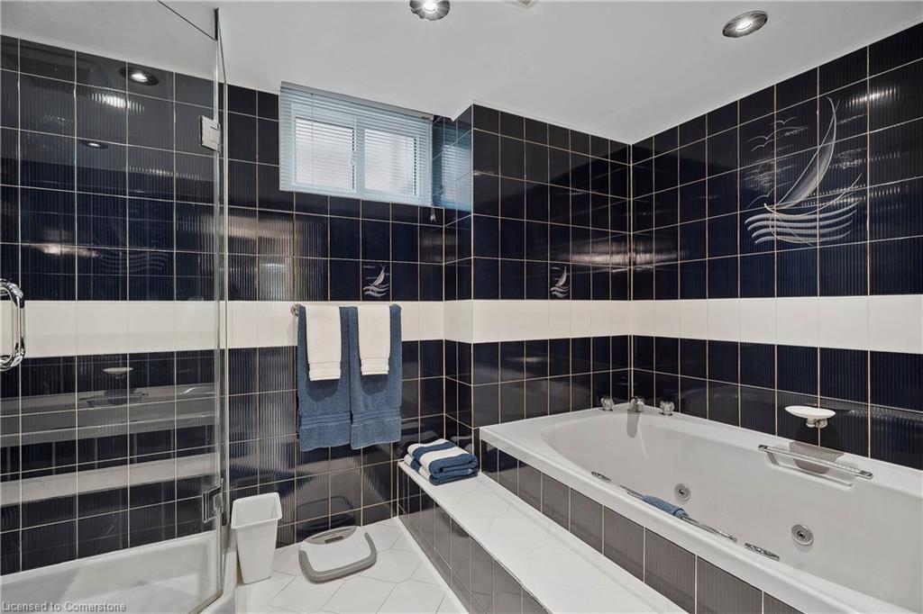 1045 Dowland Crescent Property Photo 38