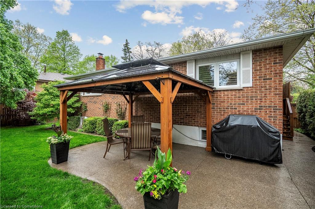 1045 Dowland Crescent Property Photo 41